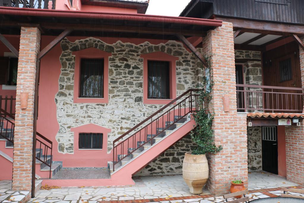 Traditional Guesthouse 特里卡拉 外观 照片